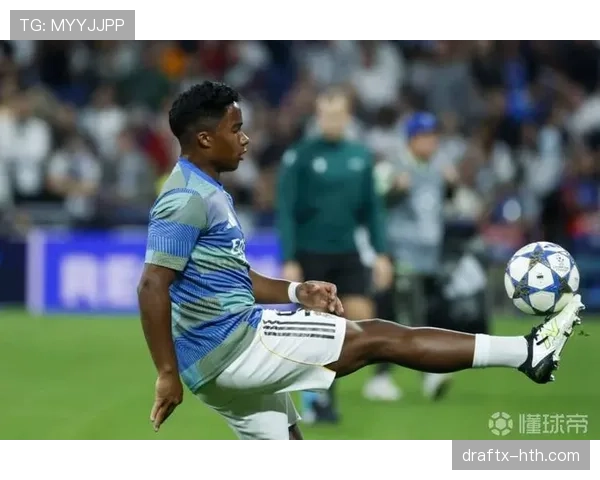 恩德里克关键表现闪耀赛场,助力球队稳步提升竞争力 恩德里克关键表现闪耀赛场,助力球队稳步提升竞争力