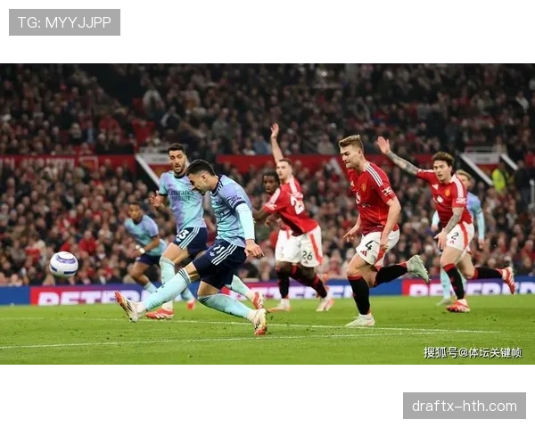 拉什福德射术再进化，曼联关键战强势复苏彰显争冠实力