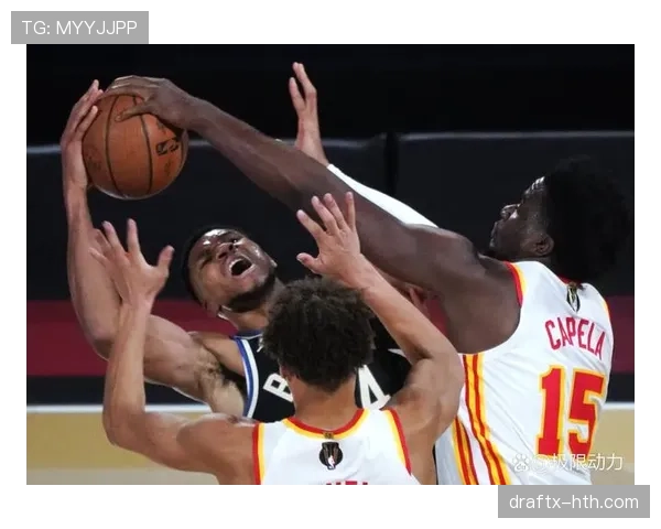 德里克·罗斯利用突破拉开进攻空间，关键时刻得分提升球队战术多样性