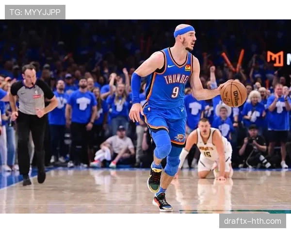 费舍尔利用挡拆创造多次得分机会提升球队季后赛进攻效率